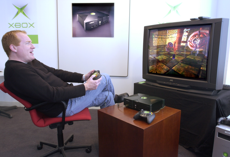 Blackley demonstrating the new XBox in 2001.